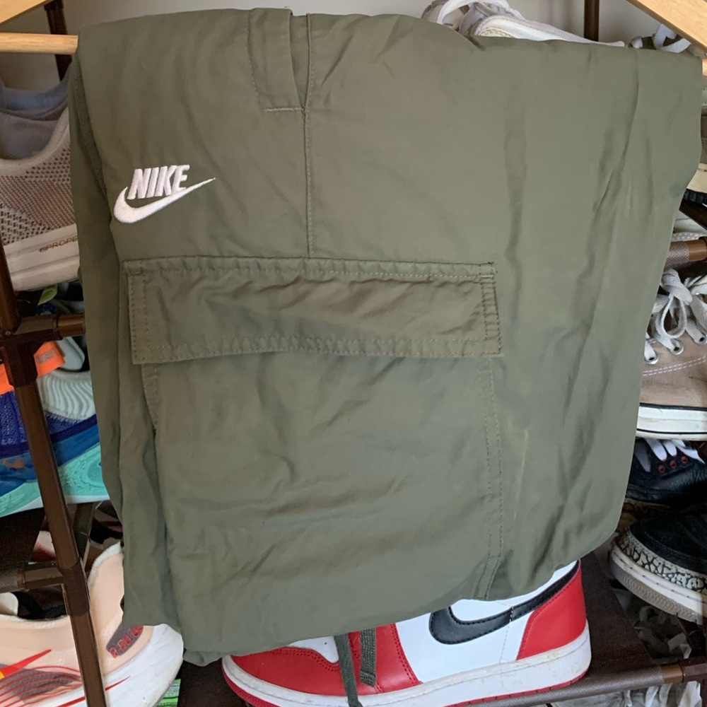 NIKE CARGO PANTS | M
